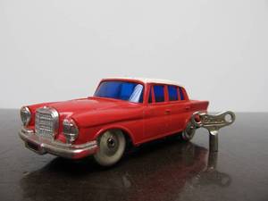 lot 36 image: Vintage SCHUCO Micro-Racer Car - Red & White Mirako-Car