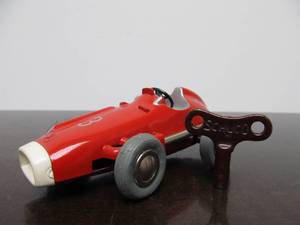 lot 114 image: Vintage SCHUCO Micro-Racer Race Car wKey - Red 1043