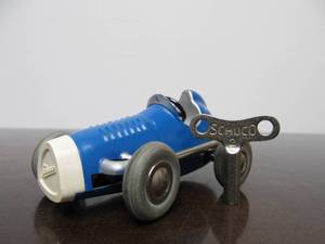 lot 118 image: Vintage SCHUCO Micro-Racer Race Car wKey - Blue 1042