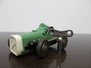lot 122 image: Vintage SCHUCO Micro-Racer Race Car wKey - Green 1041