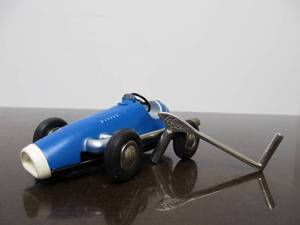 lot 133 image: Vintage SCHUCO Micro-Racer Race Car wKey - Blue 1040