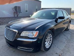 lot 17D image: 2012 Chrysler 300 - 2 OWNERS