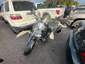 lot 16W image: 2005 Yamaha V Star - 24,231 MILES