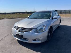 lot 16B image: 2012 Nissan Altima 2.5 S - 44,750 MILES