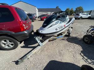 lot 16I image: 2001 Yamaha WaveRunner- Jetski