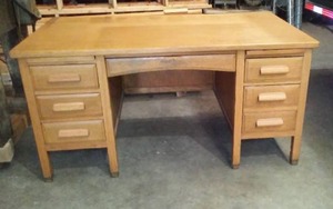 WOOD DESK, 60W X 34D X 30T
