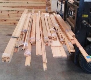 PINE PANEL, CHAIR, SHELF EDGE & T&G MOULDINGS, 6-12 (MOSTLY 8)