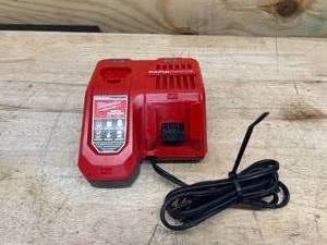 lot 13 image: MILWAUKEE M12 and M18 12-Volt18-Volt Lithium-Ion Multi-Voltage Rapid Battery Charger Model 48-59-1808