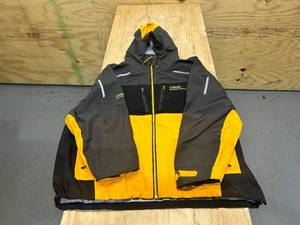 lot 107 image: CABELAS GUIDEWEARE Jacket- 4XL Reg