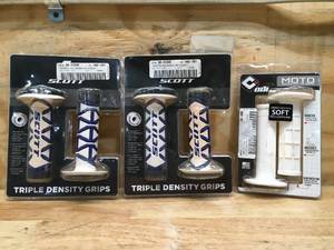 lot 146 image: Lot of 3 - Sets of Dirt Bike Handles