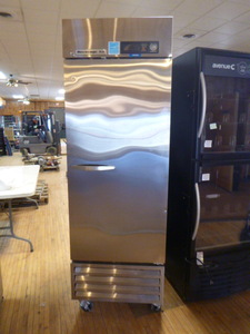 lot 2 image: Beverage-Air Freezer