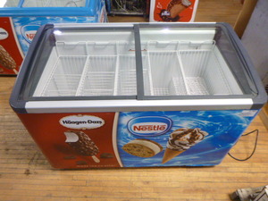 lot 9 image: Liebherr Novelty Impulse Chest Freezer