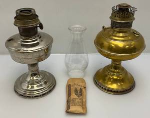 lot 33 image: Vintage Oil Lamp Perts