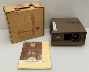 lot 128 image: Vintage Bausch & Lomb Balomatic 605 Slide Projector In Original Box