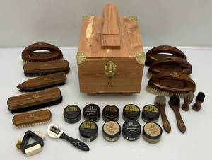 lot 250 image: Wood Shoeshine Box Filled With Shoeshine Items (CL)