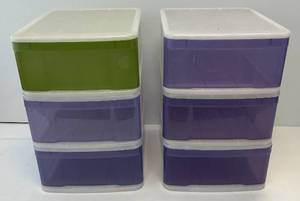 lot 256 image: IRIS brand Stacking Storage Drawers (CL)