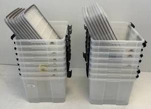 lot 261 image: 16 (19 L x 15 W x 11 T) Clear Totes With Lids (NEW) (CL)