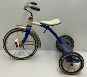 lot 273 image: Vintage AMF Junior Tricycle
