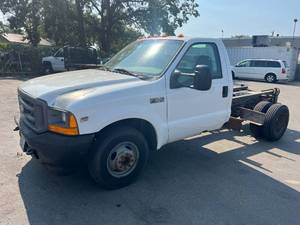 2001 Ford F-350 Cab and Chassis