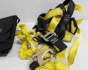 lot 59 image: Guardian Fall Protection Harness & Lanyard Combo Kit, Body Wear, Connector And Bag Used In Like New Condition