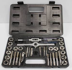 lot 64 image: HSS Tap & Die Set 4 -40 To 12 Inch , 18 NPT, FMT Standard Brand