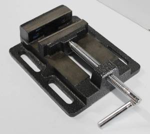 lot 71 image: Drill Press Vise Cast Iron Overall Measures 7 12 X 6 12 With 4 Jaw Capacity