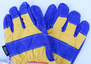 lot 120 image: First Quality Winter Gloves, Cowhide Leather Palm, Waterproof, Thinsulate Lining Working Gloves XXL Lot Of 2 Pairs