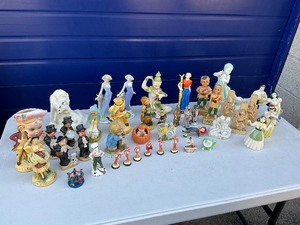 People Figure Lot