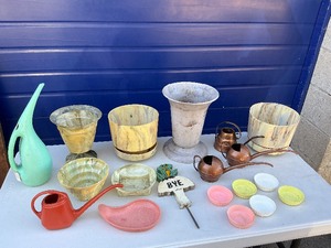 Planter Pot & Watering Cans