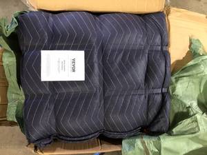 Lot of Vevor Moving Blankets  Customer Returns See Pictures