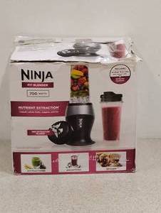 NEW NINJA 700 WATTS FIT BLENDER