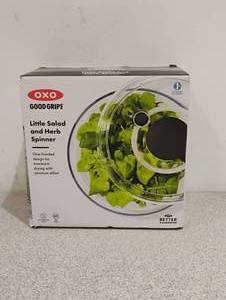 NEW OXO GOOD GRIPS LITTLE SALAD AND HERB SPINNER