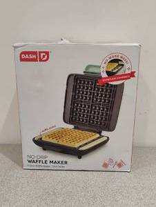 NEW DASH NO-DRIP WAFFLE MAKER