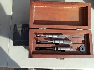 lot 7 image: Brown & Sharpe No. 463 1 to 2 inch Machinist Tools & Federal Dial Indicator