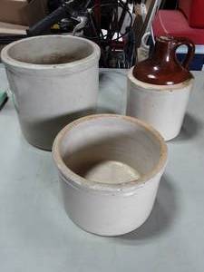 lot 36 image: 2-Small Crocks & 1-Jug