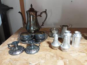 lot 41 image: Coffee Service & Other Metal Wares, Candle Holders & Salt & Peppers
