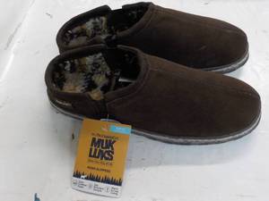 MukLuks size Mens 12 Chocolate Col...