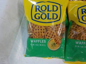 15 x 3 12 oz Bags Rold Gold Waffle...
