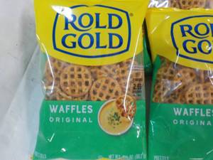 15 x 3 12 oz Bags Rold Gold Waffle...