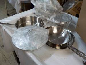 8 pc Emeril Cookware...