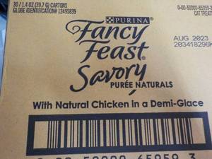 30 x 4 packs Purina Fancy Feast Sav...