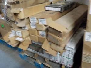 Pallet of Tile Flooring and Supplie...
