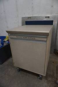 lot 9 image: rolling cabinet