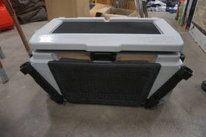 lot 69 image: LINQ cooler