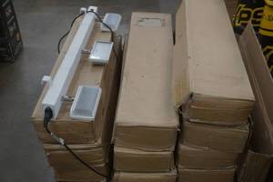 lot 81 image: LED light kit