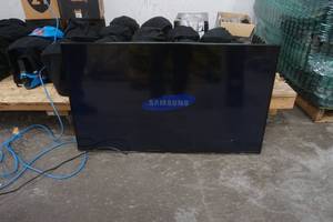 lot 83 image: Samsung Smart TV