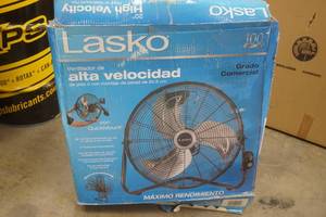 lot 113 image: Lasko fan