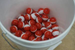 lot 139 image: bucket of bobbers