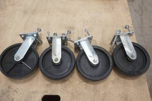 lot 153 image: 8 12 wheels
