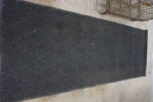 lot 155 image: entry shop rug